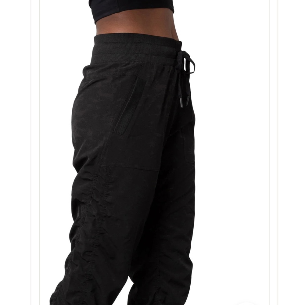 Kyodan Womens Black Ruched Joggers - Picture 12 of 13